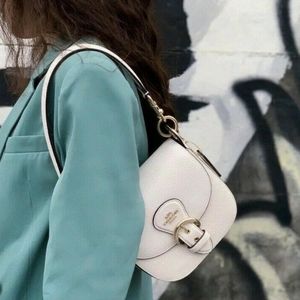 NWT Coach Kleo Shoulder Bag 17 Chalk